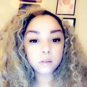 Meet your Posher, Destiny